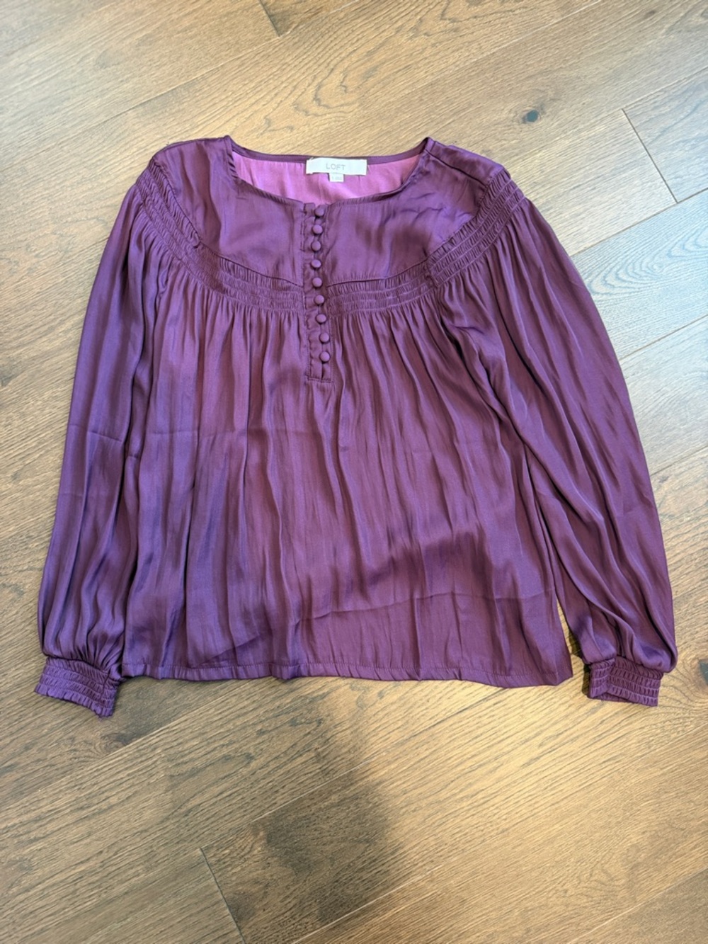 LOFT Plum Button-Front Peasant Blouse Size Small - C37-038